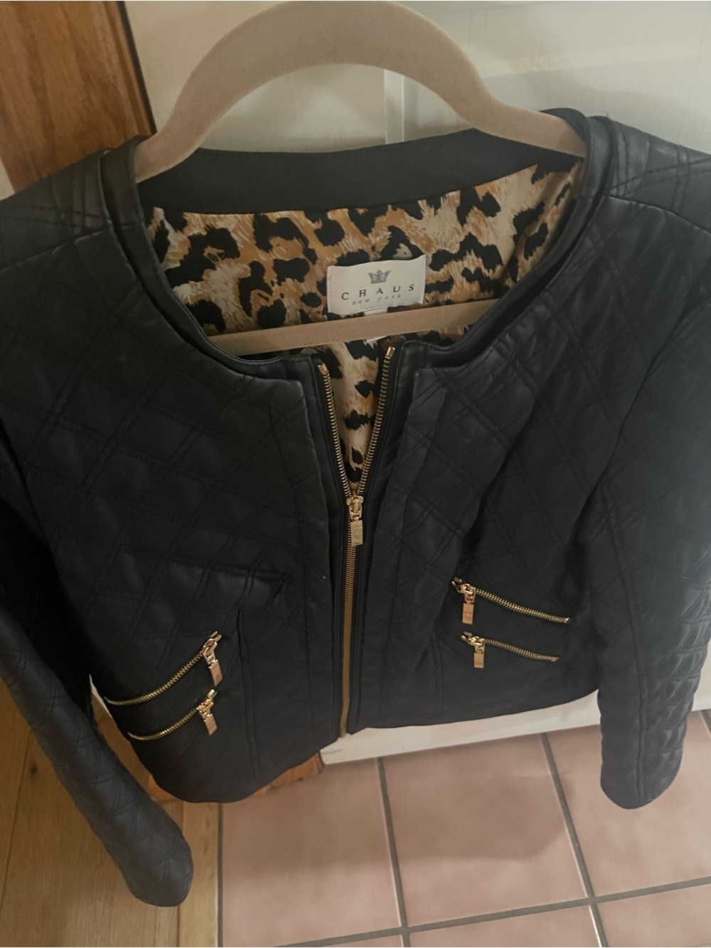 Chaus FAUX LEATHER BIKER/MOTO Black Quilted  Jacket with Leopard Lining SIZE L💝